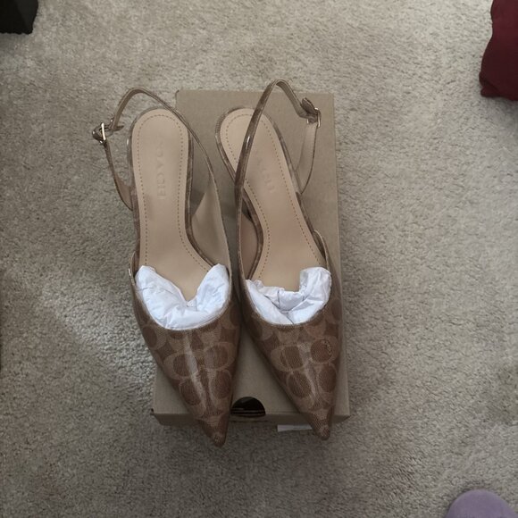 Coach Shoes - Coach Roxanne Signature Pump Shoes Kitten Heel